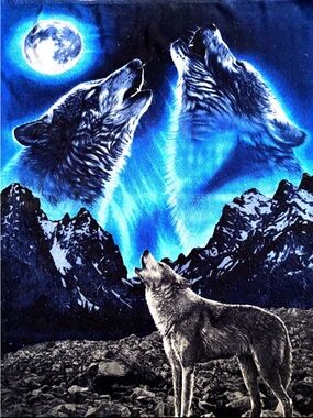 Howling Wolves Moonlight fleece throw - Blue & Black